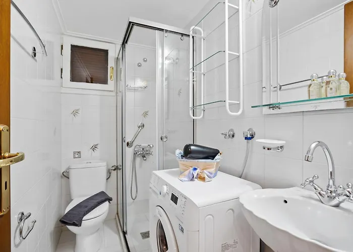 Artistic In Chania 하니아