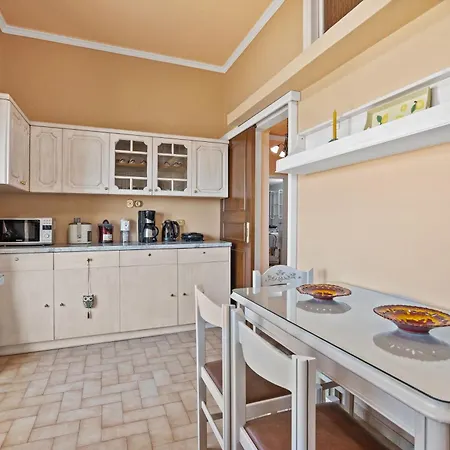 Artistic In Chania *