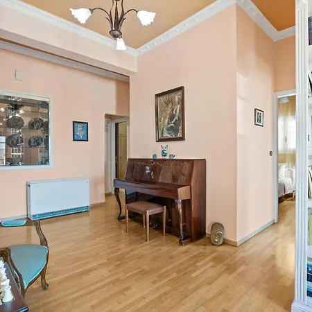 Artistic In Chania Apartament